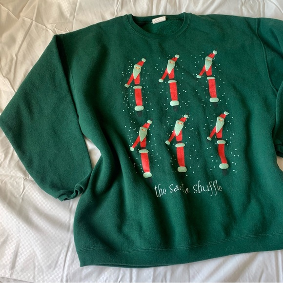 ♡ • LT Christmas Sweater - Picture 3 of 5